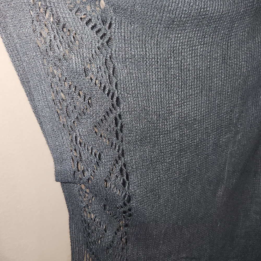 Izzy & Oliver‎ Chic Black Fringe Wrap - Picture 3 of 6